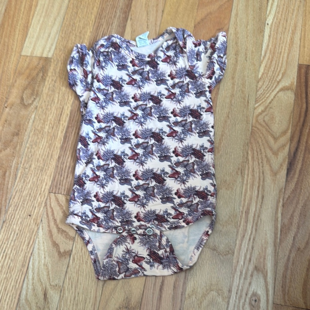 Kate Quinn Cream and Brown Mushroom Print Kids Tee